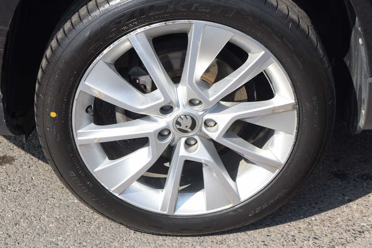 SKODA Karoq SUV 1.0 TSI (110ps) SE L