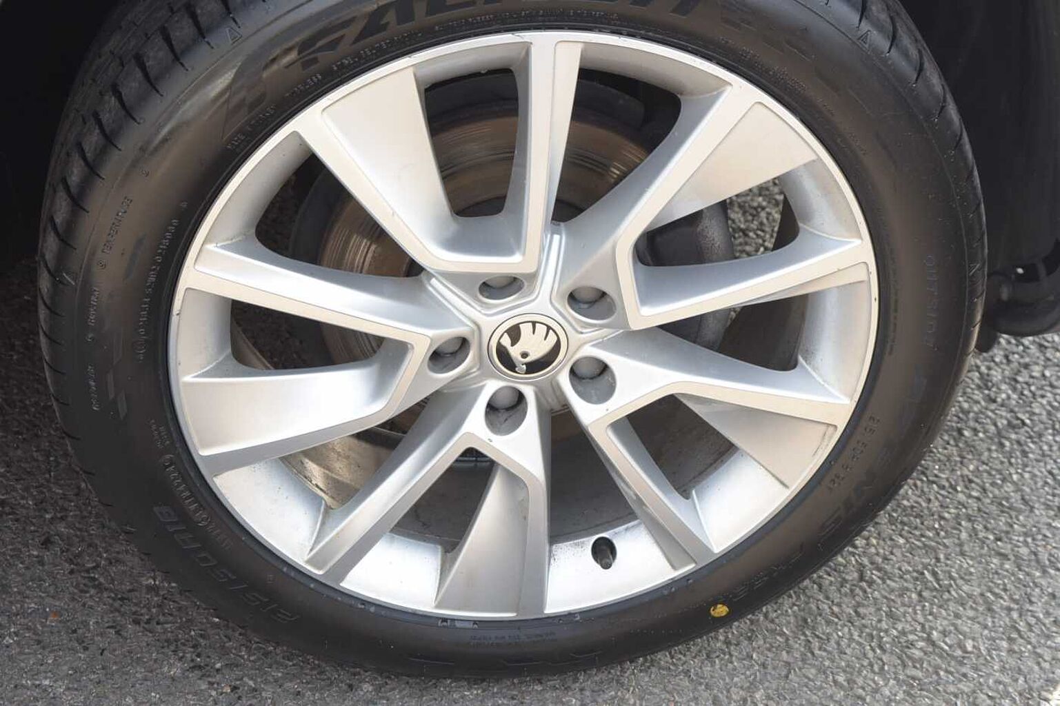 SKODA Karoq SUV 1.0 TSI (110ps) SE L