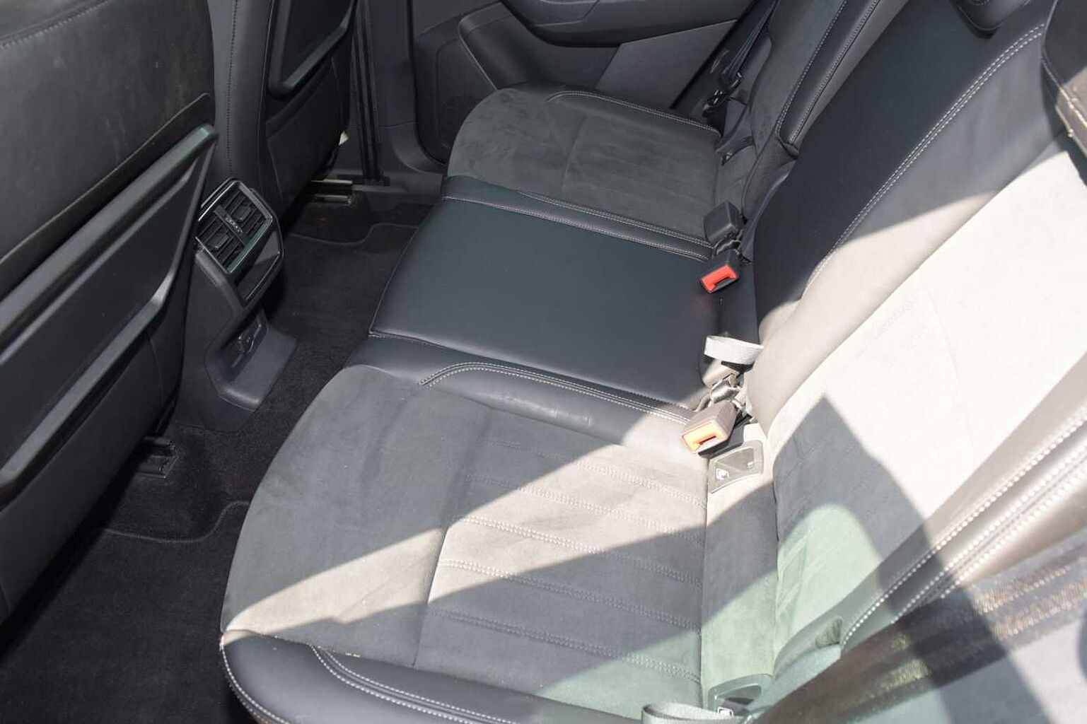 SKODA Karoq SUV 1.0 TSI (110ps) SE L