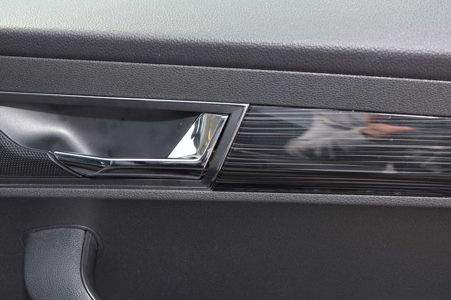 SKODA Karoq SUV 1.0 TSI (110ps) SE L